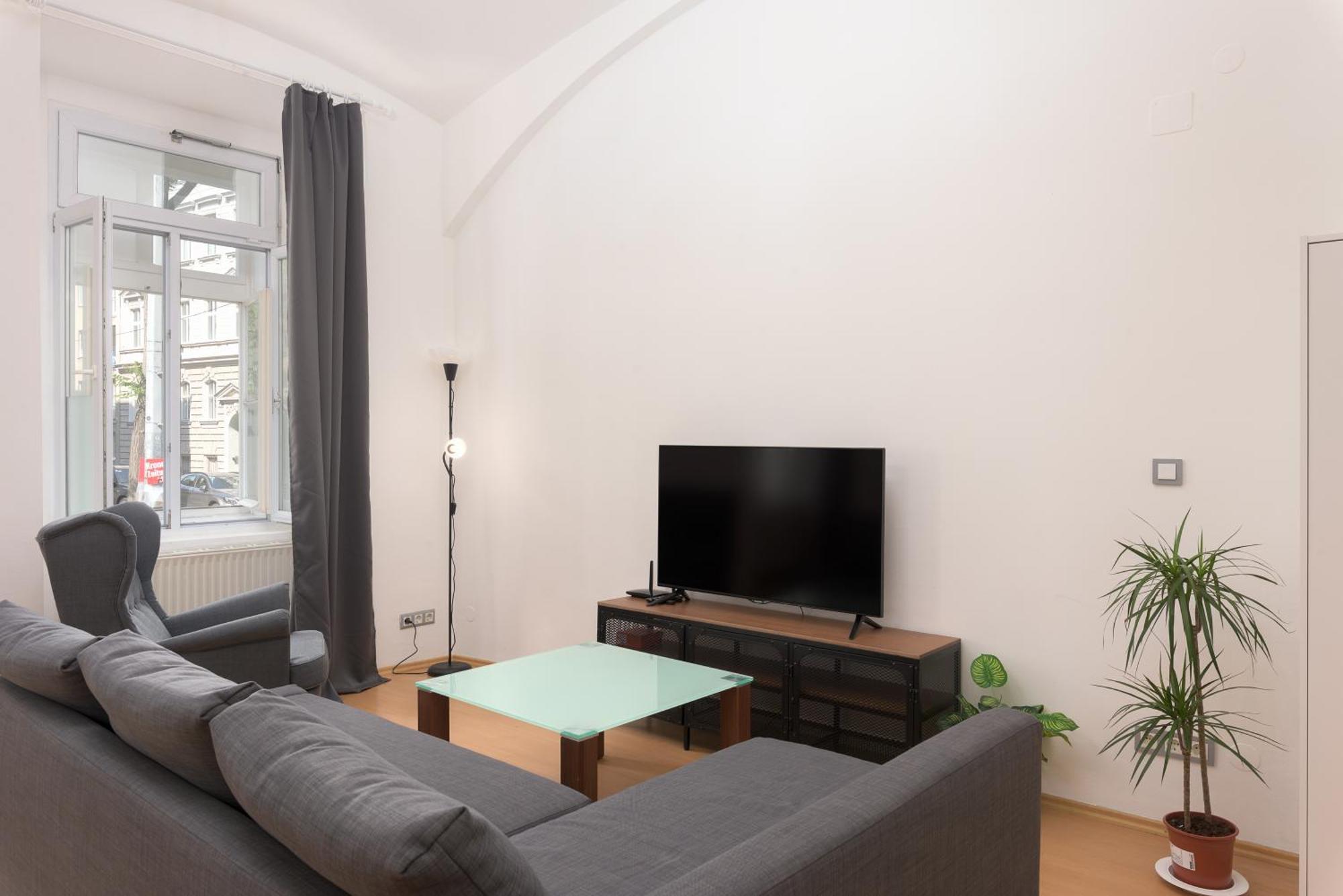 Spacious Austrian Style Close To Center Landstrasse Vienne